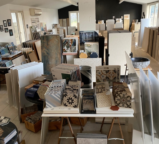 Un showroom de carrelage pour se projeter concrètemen